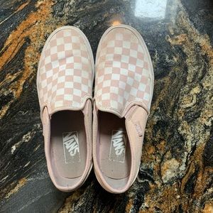 pink checkered vans